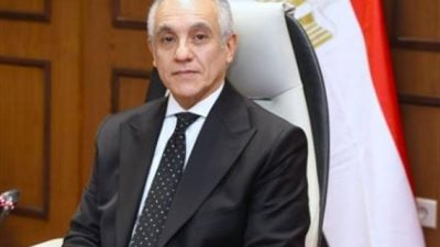وزير العدل يتابع ميدانيًا تفعيل قرار تعليق خدمات الممتنعين عن سداد النفقة