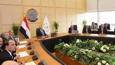كامل الوزير يعتمد نتائج أعمال 