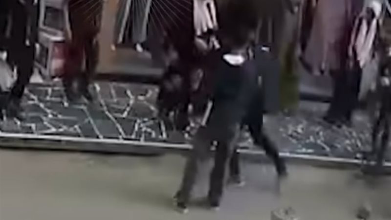 القبض على سيدة ونجلها