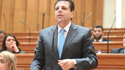 طلب إحاطة حول التداعيات الاستراتيجية لنقل أراضي مراكز البحوث الزراعية لجهة 