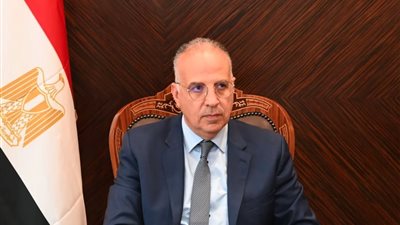 وزير الري يكشف دور مشروع ضبط النيل في إزالة التعديات وتطهير الضفاف