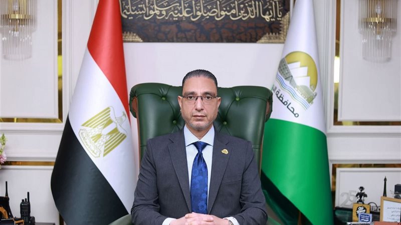 محافظ الجيزة يهنئ