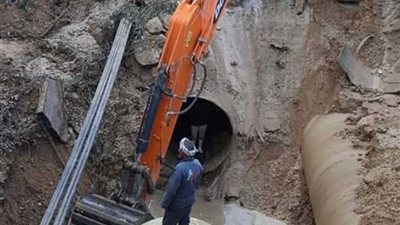 انتهاء إصلاح كسر خط مياه الجيزة وعودة الخدمة تدريجيًا 