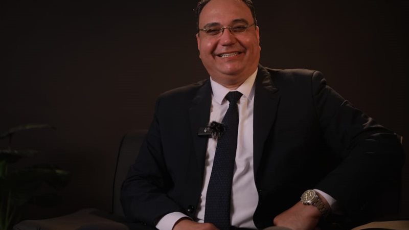 الدكتور وليد هندي