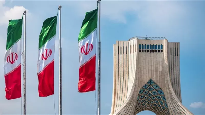 إيران