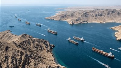 مضيق هرمز في قلب التوتر.. تصعيد أمريكي إيراني يثير القلق بشأن أمن الطاقة العالمي