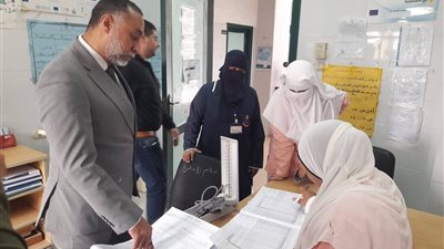 وكيل صحة شمال سيناء يحيل المتغيبين بمركز الرعاية الصحية للتحقيق العاجل