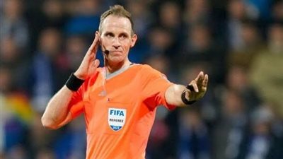 بعد أزمة دورتموند الشهيرة.. ستيجمان حكمًا لمباراة الزمالك وسيراميكا