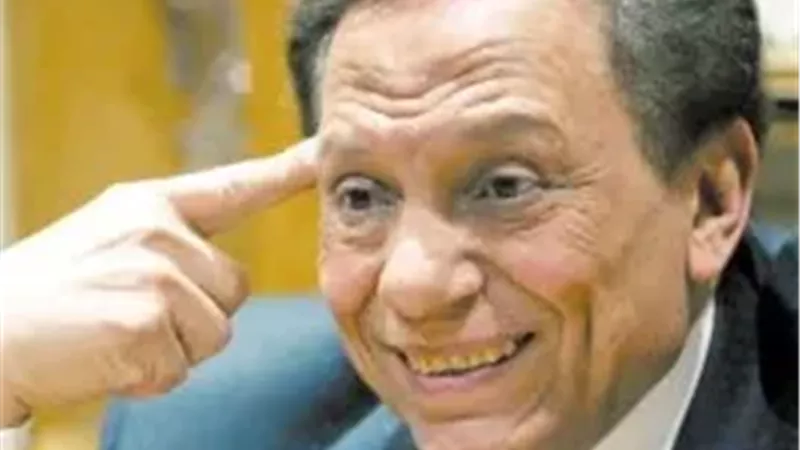 الزعيم عادل إمام.