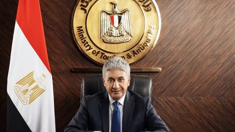 وزير السياحة