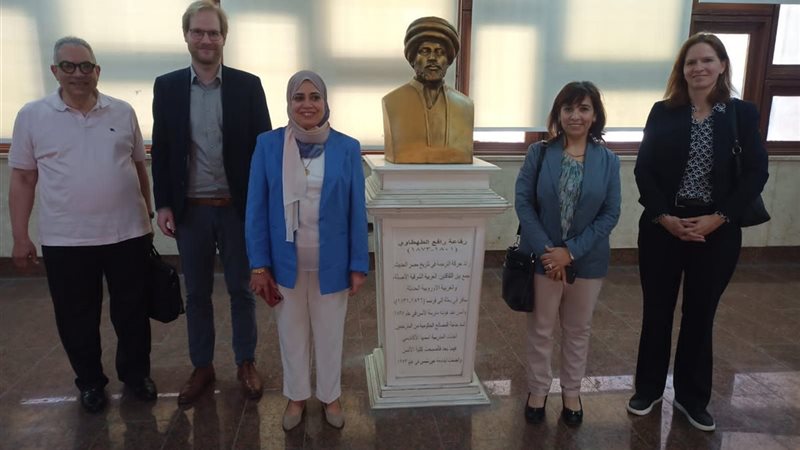 جامعة عين شمس 