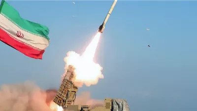 الحرس الثوري الإيراني يعلن استهداف قاعدة أمريكية رداً على ضربة قرب بندر عباس