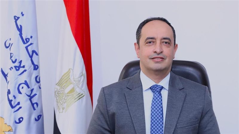  الدكتور عمرو عثمان