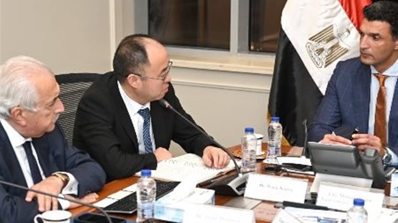 وزير الصناعة 