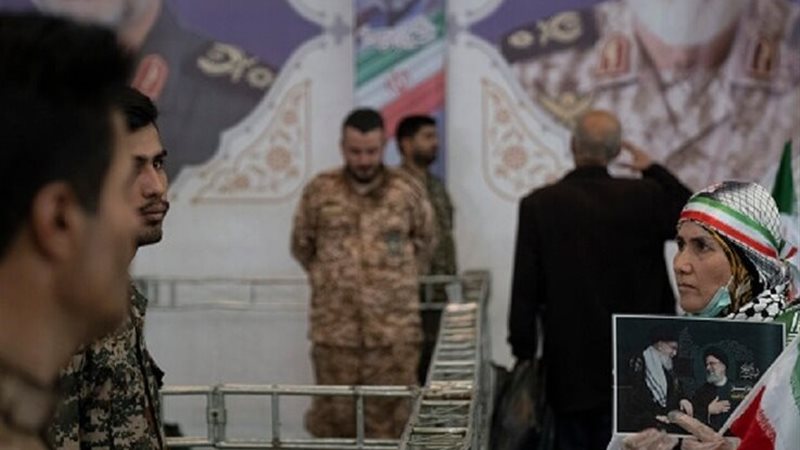 إيران