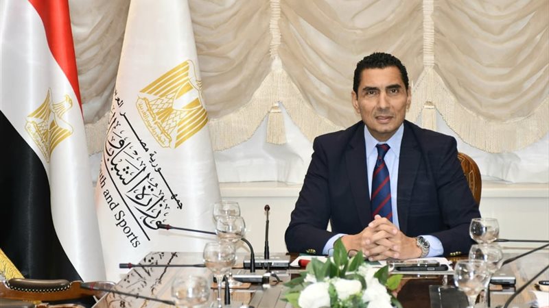 جوهر نبيل وزير الرياضة