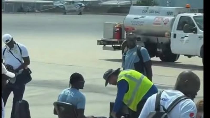 تفتيش لاعبي السنغال