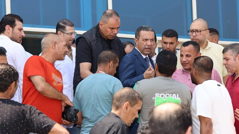 محافظ المنوفية يستمع