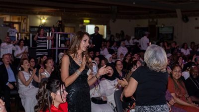 معلش UK تنظم أكبر تجمع للجاليات العربية في المملكة المتحدة بمشاركة 1500 شخص على مسرح واحد في لندن