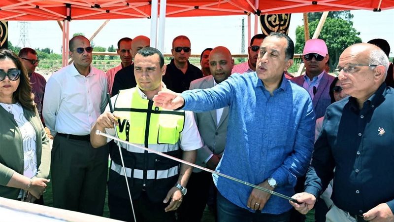 رئيس الوزراء يتفقد