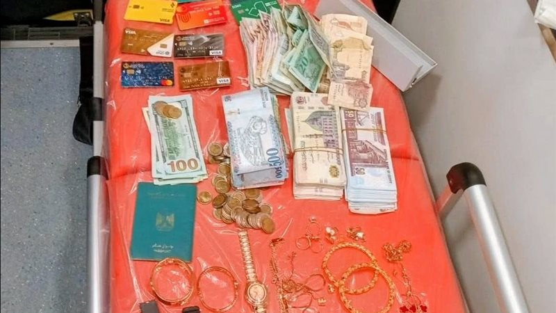  الأمانات المالية والمقتنيات التي عثرت عليها أطقم الإسعاف 