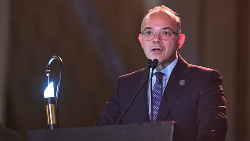 وزير الاستثمار 