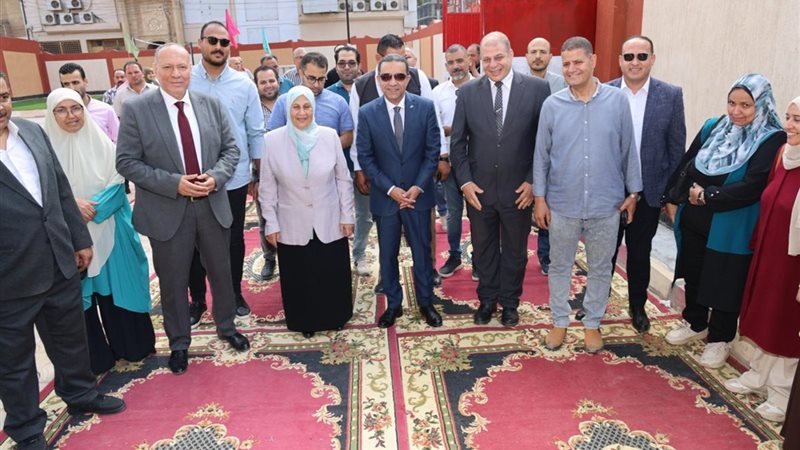 جانب من الافتتاحات