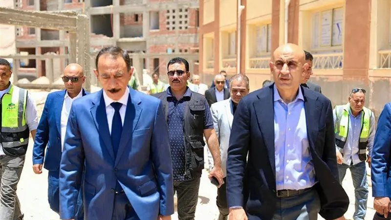 وزير التعليم خلال