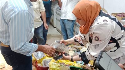 ضبط طن ونصف دقيق مدعم قبل تهريبه للسوق السوداء بالمنوفية
