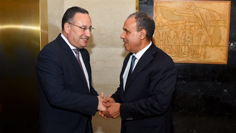 وزير الخارجية ووزير التعليم العالي