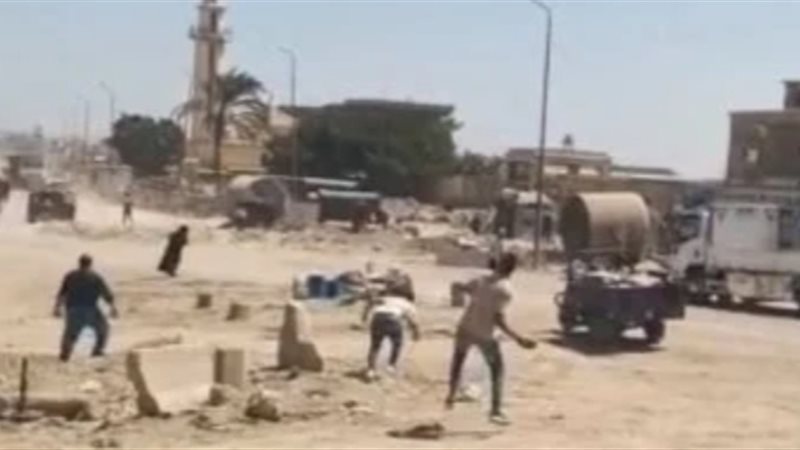 القبض على 6 متهمين بعد الاعتداء على مسؤول
