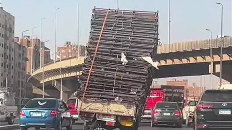 الداخلية تضبط سائق نقل عرض حياة المواطنين للخطر