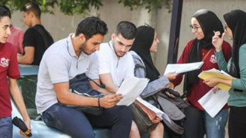 طلاب الثانوية العامة 
