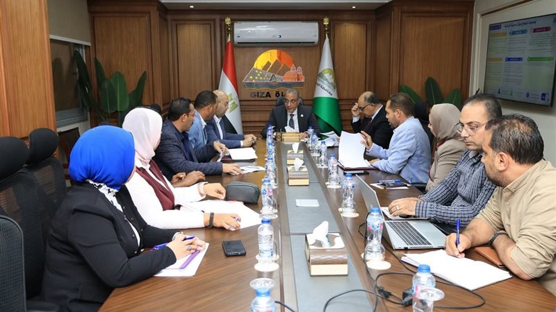 اجتماع محافظ الجيزة