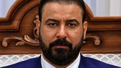 رئيس الوزراء العراقي : لا خطوط حمراء بحماية المال العام لـ العراق