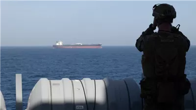 ترامب يشعل التوتر في الخليج.. حصار جديد على إيران ورسوم أمريكية على عبور مضيق هرمز