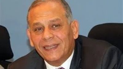 السادات: بعض المشروعات القومية كان يمكن تأجيلها لمنح الأولوية لاحتياجات المواطنين الأساسية