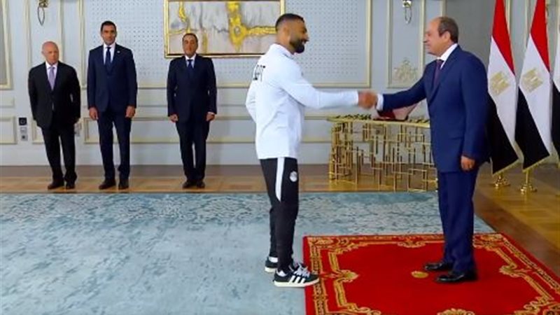 الرئيس السيسي يستقبل