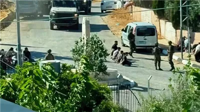 إحراق محاصيل واعتقالات خلال هجمات للمستوطنين في الضفة الغربية