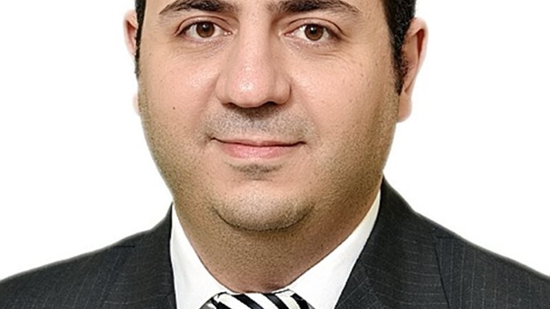 الدكتور إسلام جمال
