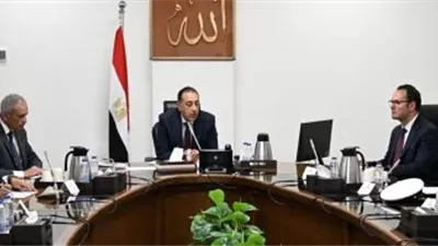 رئيس الوزراء يترأس اجتماعا لمتابعة خطة التعامل مع ظاهرة الكلاب الضالة