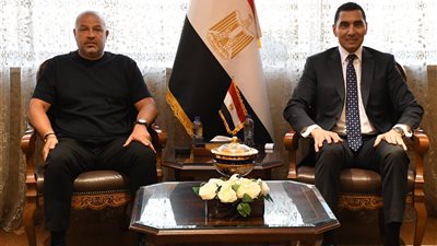 وزير الرياضة يهنئ أحمد دياب بإعادة انتخابه رئيسا لرابطة الأندية