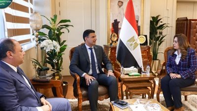 وزيرا التنمية المحلية والصناعة يعززان قاطرة النمو الاقتصادي 