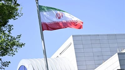 طهران تستعدي السفير الفرنسي وتتهم بلاده بالتدخل في شؤون إيران 