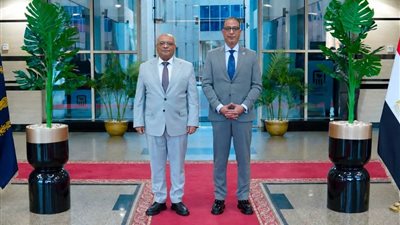 محافظ الجيزة يهنئ مدير الأمن بتوليه مهام منصبه الجديد