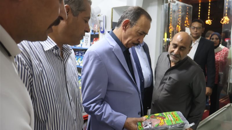 جانب من جولة المحافظ