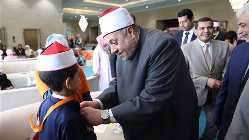 الشيخ أيمن عبدالغني،