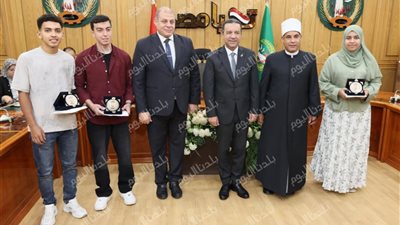 محافظ المنوفية يكرم أوائل الجمهورية بالثانوية العامة والأزهرية والتعليم الفني