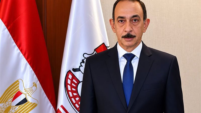 اللواء طارق راشد محافظ سوهاج 