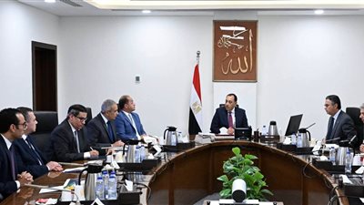 مدبولي يتابع خطة تطوير الدعم النقدي السلعي.. وتوسيع سلة السلع أمام المواطنين